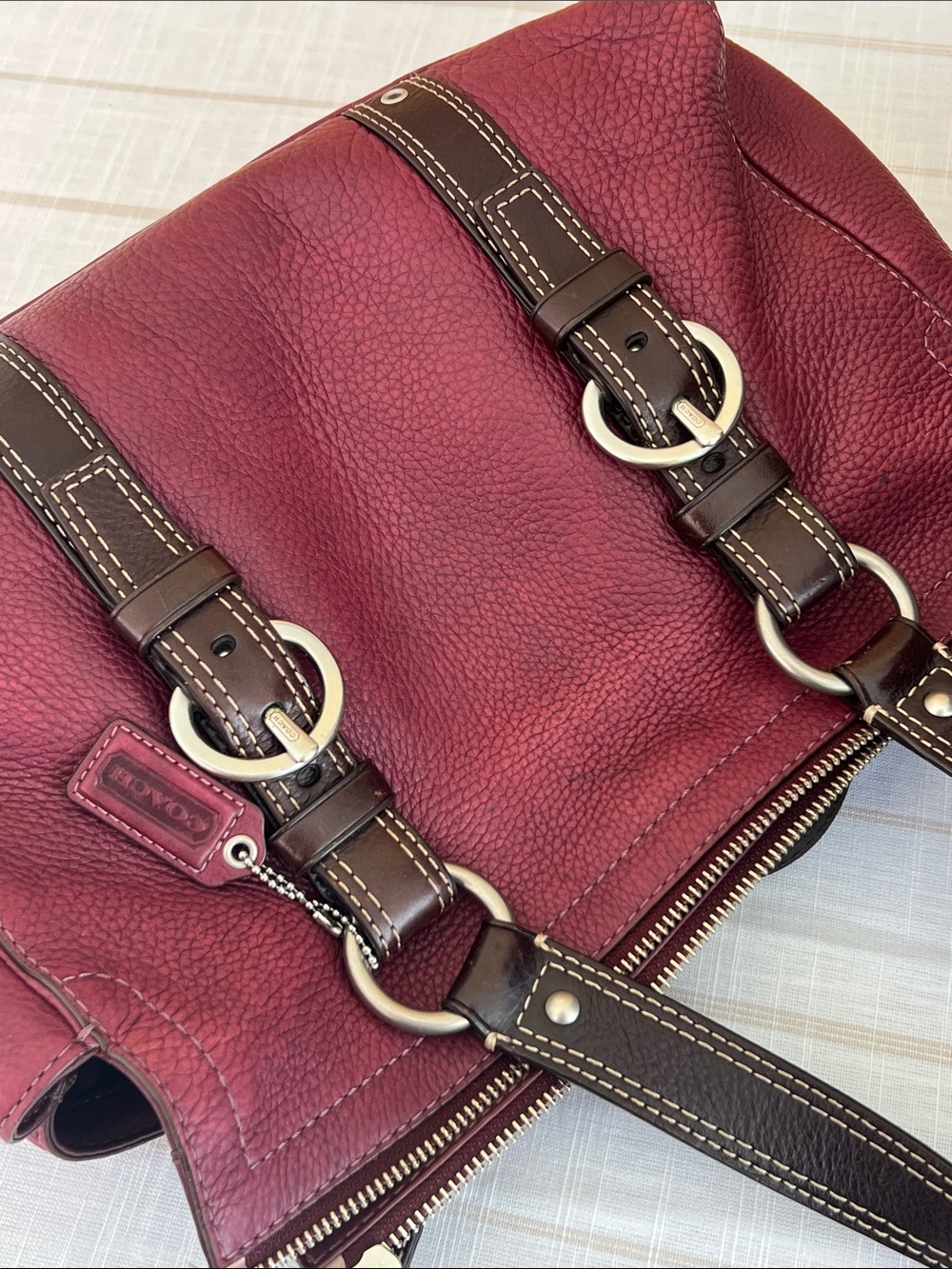 Coach Wine Red Leather Shoulder Bag with Dark Brown Straps - Picture 6 of 9